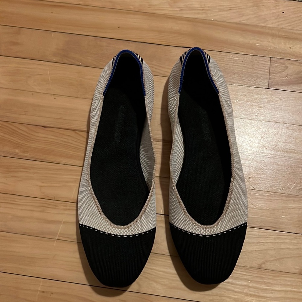 Rothy’s “ the square” in tuxedo